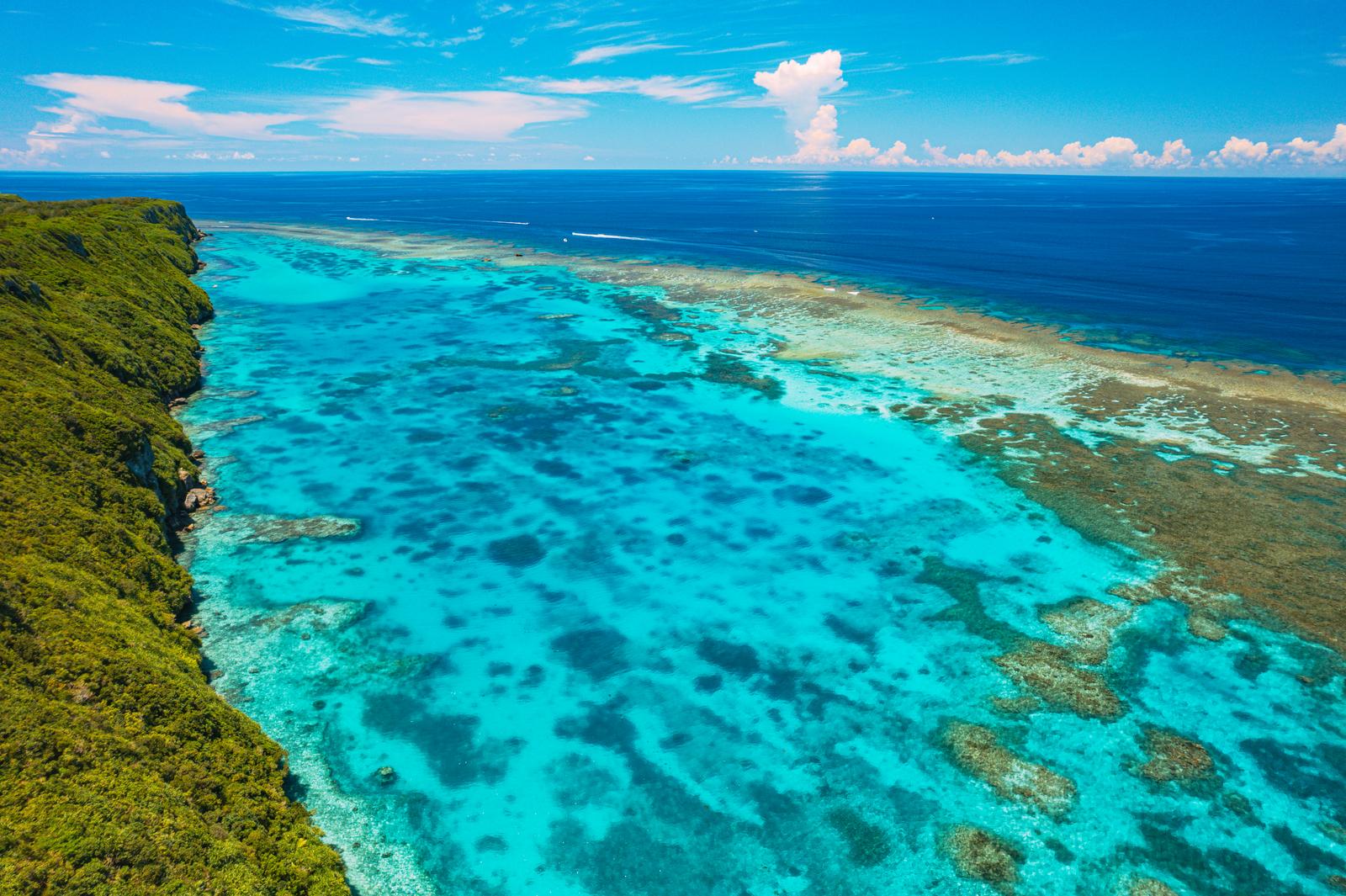 沖縄のリゾートバイトで非日常を楽しむ！魅力とエリア・施設紹介まとめ